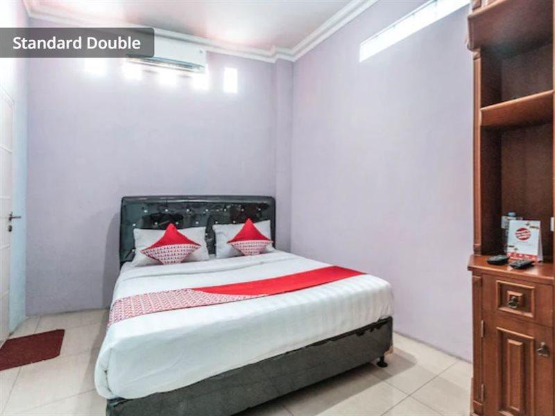 Puspita Homestay Mitra Reddoorz Bekasi Zewnętrze zdjęcie