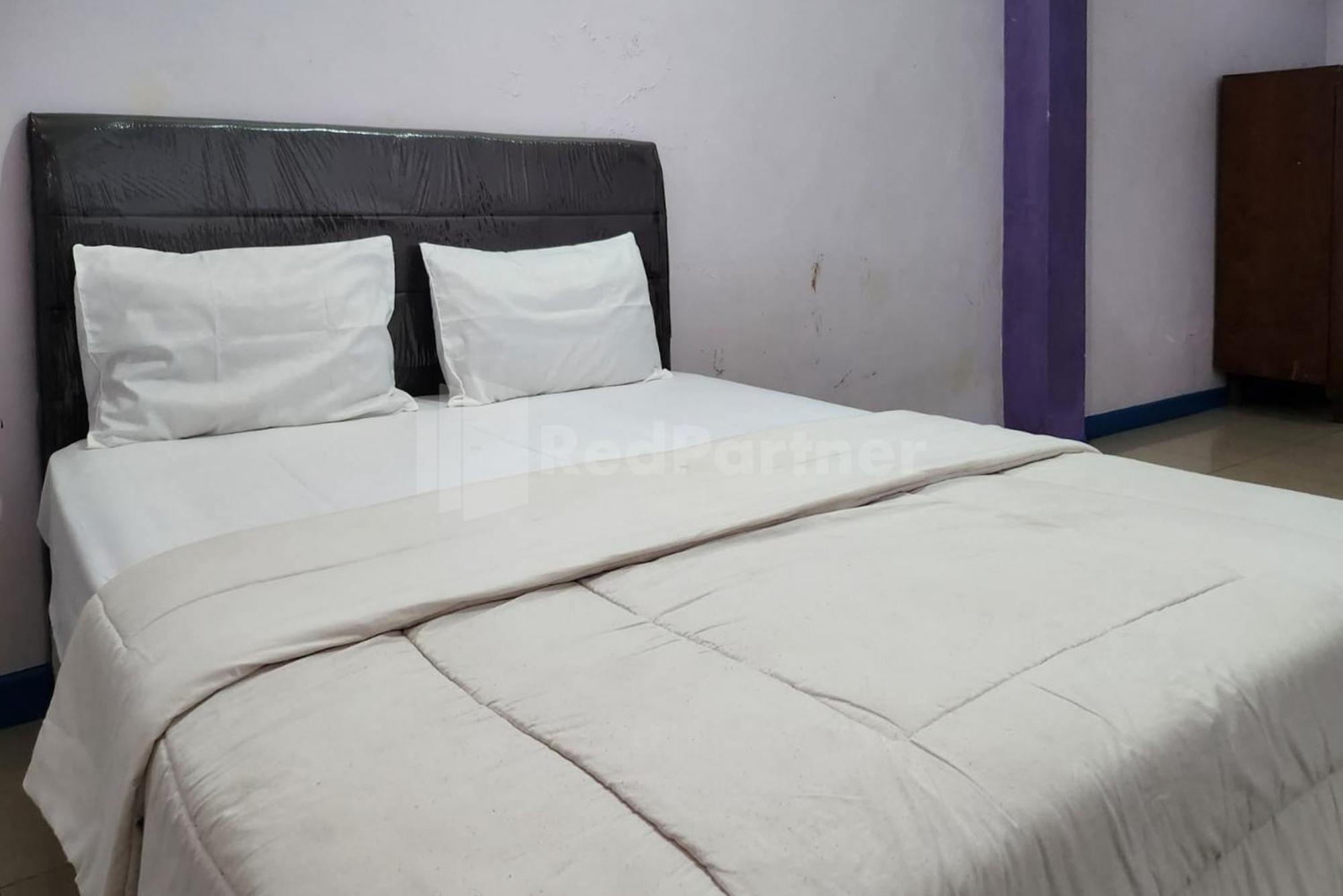 Puspita Homestay Mitra Reddoorz Bekasi Zewnętrze zdjęcie